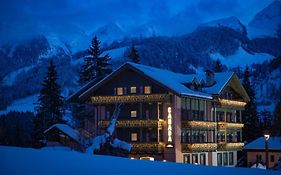 Hotel Canada
